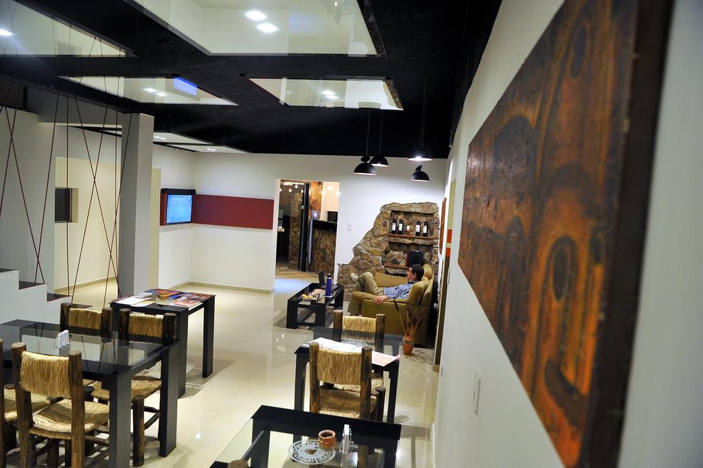 Hotel Pucara Y Rent A Car La Rioja Bagian luar foto
