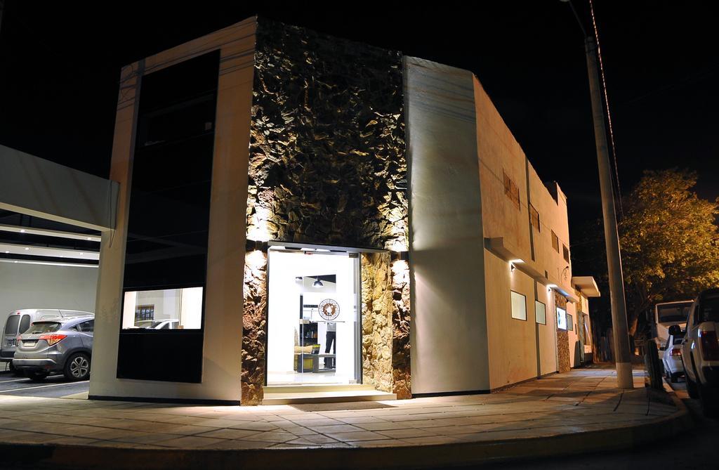 Hotel Pucara Y Rent A Car La Rioja Bagian luar foto